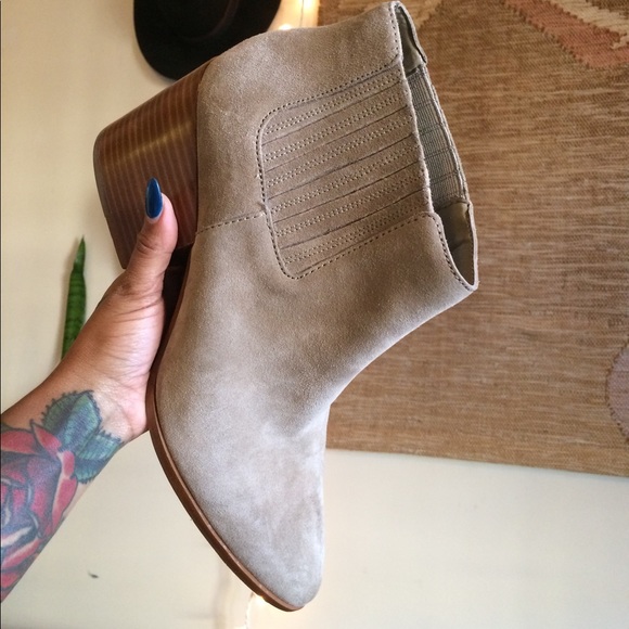 1. State Camel Colored “Jemore” Booties, size 11M - Picture 14 of 16